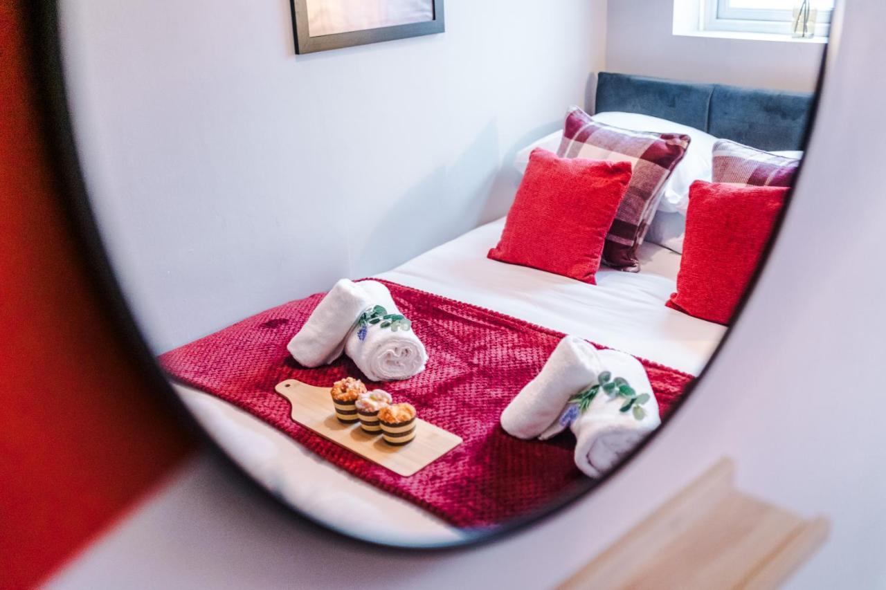 New! Gorgeous 2-Bed Home In Chester City Centre By 53 Degrees Property - Incredible Location, Ideal For Small Groups - Sleeps 6! Extérieur photo