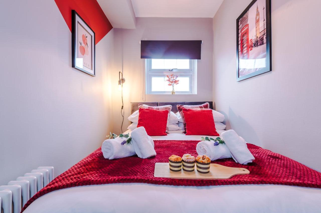 New! Gorgeous 2-Bed Home In Chester City Centre By 53 Degrees Property - Incredible Location, Ideal For Small Groups - Sleeps 6! Extérieur photo