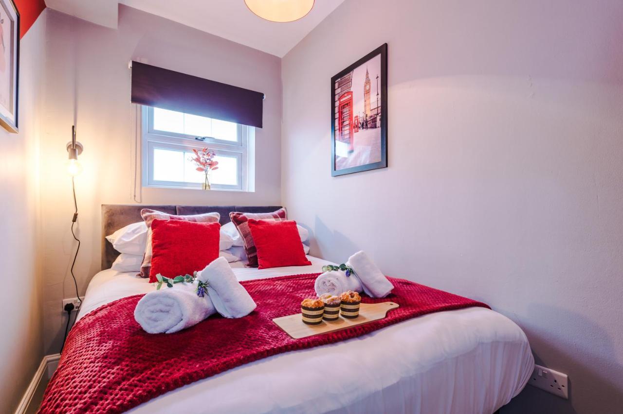 New! Gorgeous 2-Bed Home In Chester City Centre By 53 Degrees Property - Incredible Location, Ideal For Small Groups - Sleeps 6! Extérieur photo