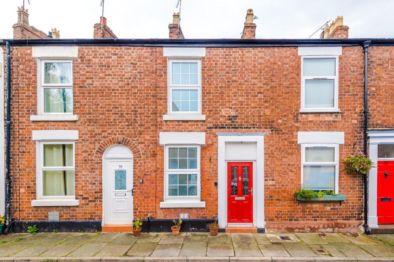 New! Gorgeous 2-Bed Home In Chester City Centre By 53 Degrees Property - Incredible Location, Ideal For Small Groups - Sleeps 6! Extérieur photo